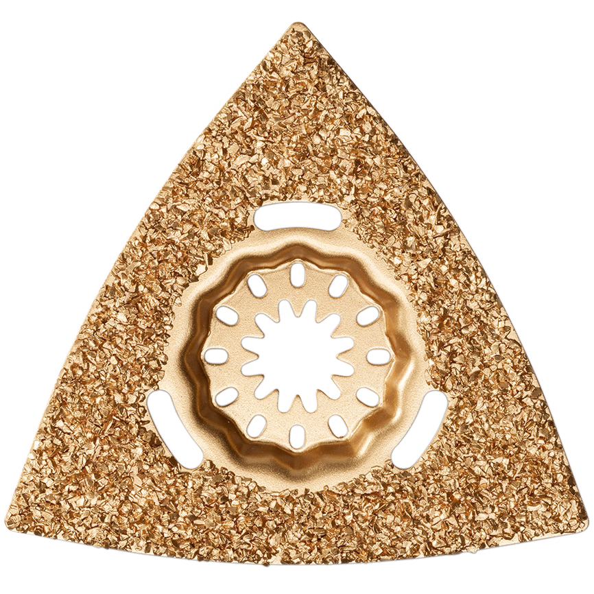 Derendinger_Dummy_57611_Hartmetall-Raspel_2019.12 Un accessoire de ponçage triangulaire avec une base métallique et une surface texturée pour un retrait de matériau efficace. L'accessoire présente un trou circulaire central entouré d'un ensemble de fentes, conçu pour être compatible avec divers appareils de ponçage. La surface est revêtue d'un matériau granuleux pour améliorer les performances de ponçage.